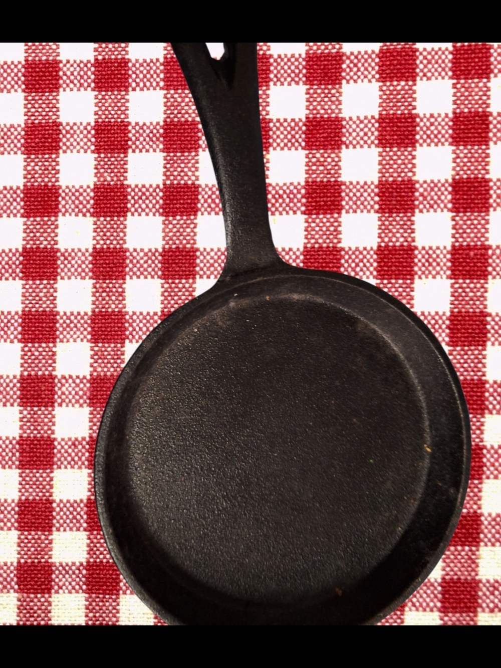 Classic Black Cast Iron 5" Skillet - Durable Home Kitchen Fry Pan